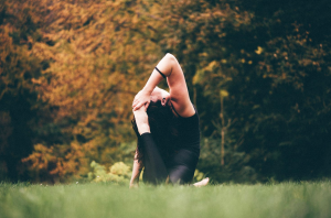 AKASHA ROMANIA YOGA POSE